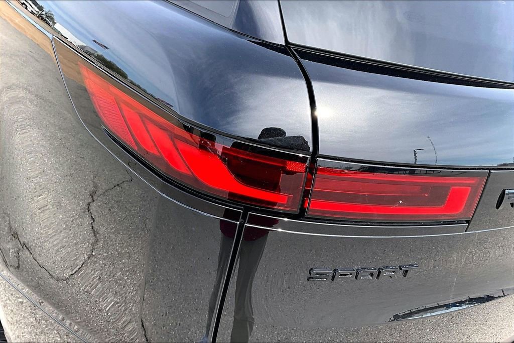 Certified 2025 Land Rover Range Rover Sport SE image 31