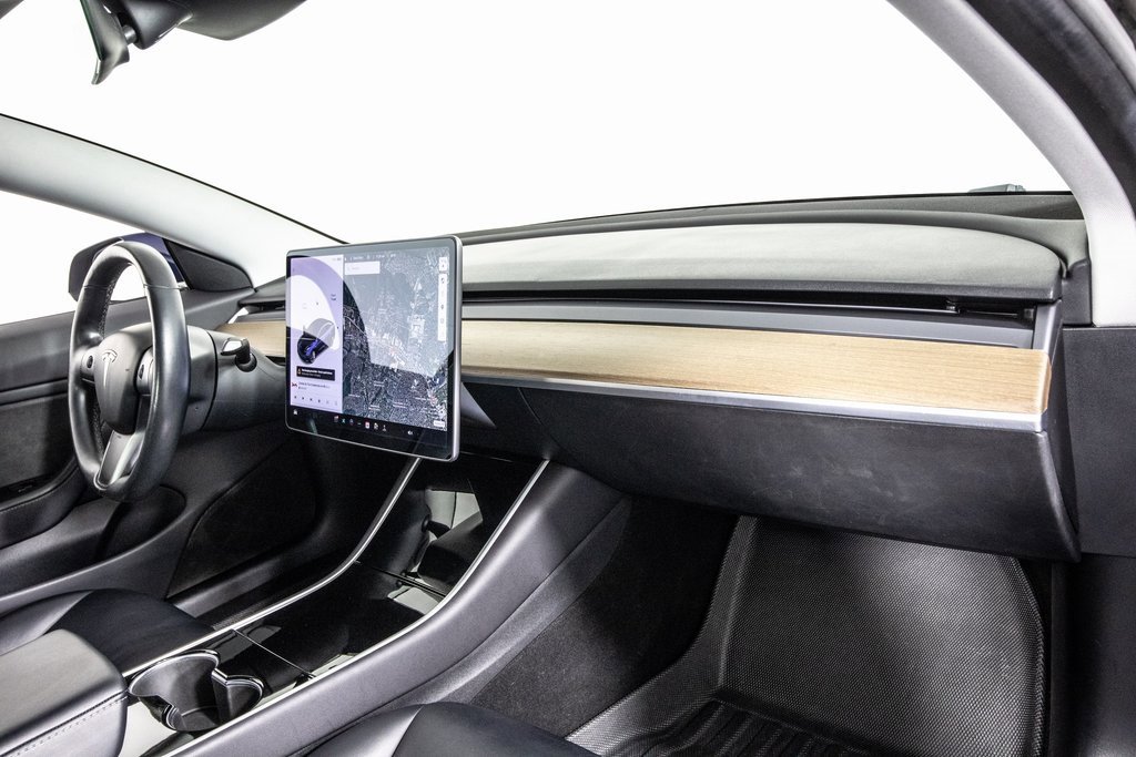 Used 2018 Tesla Model 3 Long Range image 18