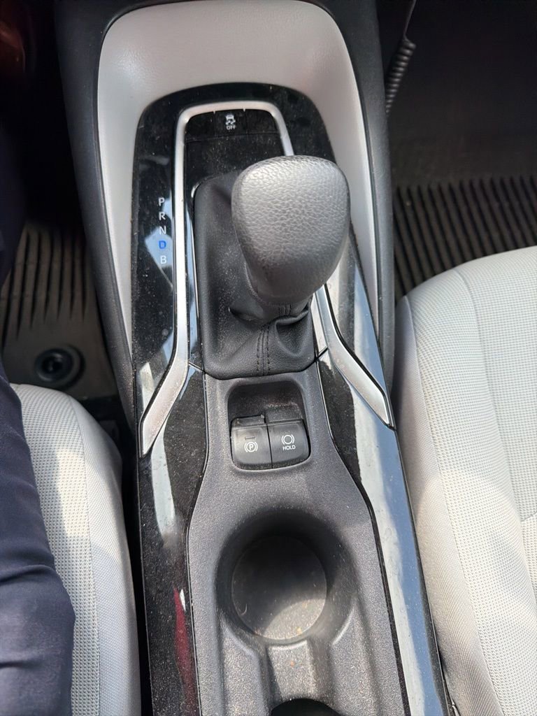 Used 2021 Toyota Corolla LE image 4