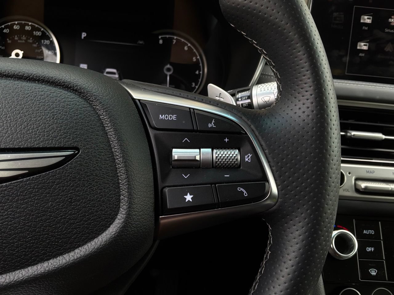Used 2026 Genesis G70 2.5T RWD image 36