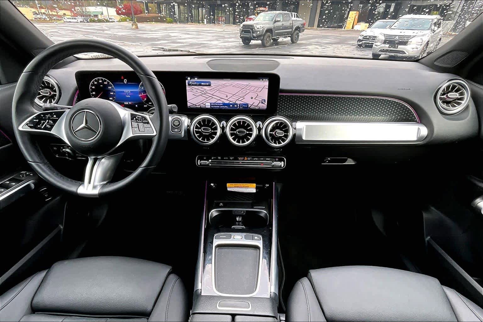 Used 2025 Mercedes-Benz GLB 250 image 17