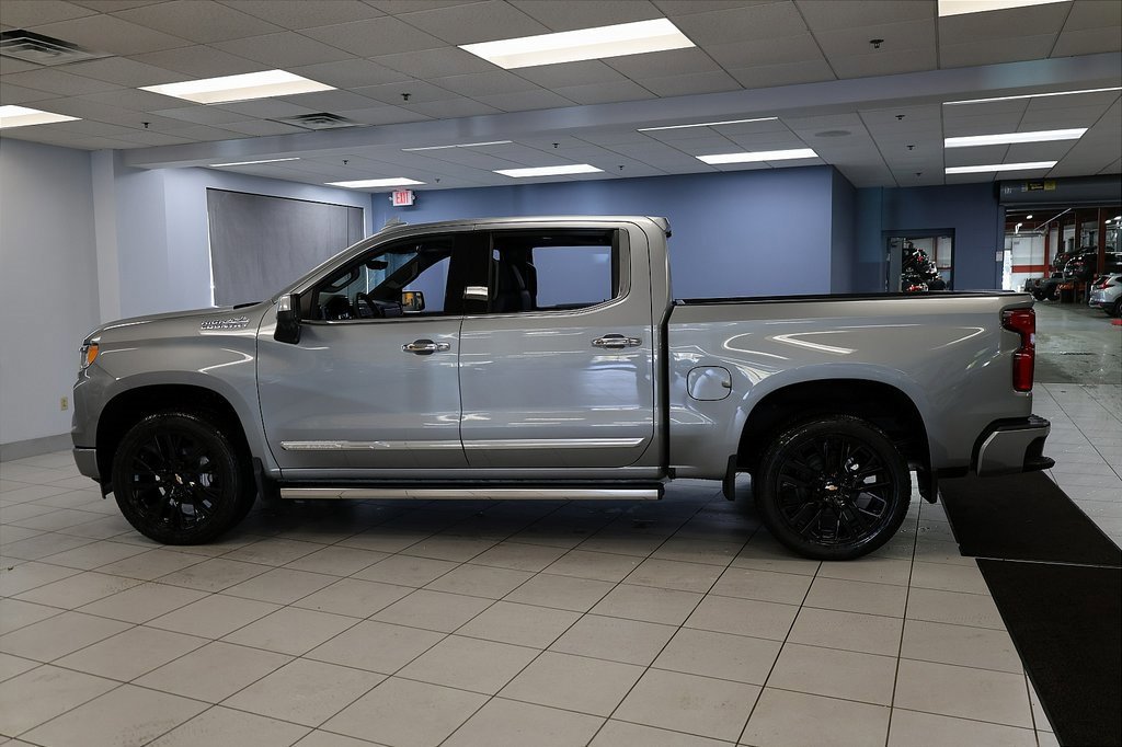 New 2026 Chevrolet Silverado 1500 High Country image 2