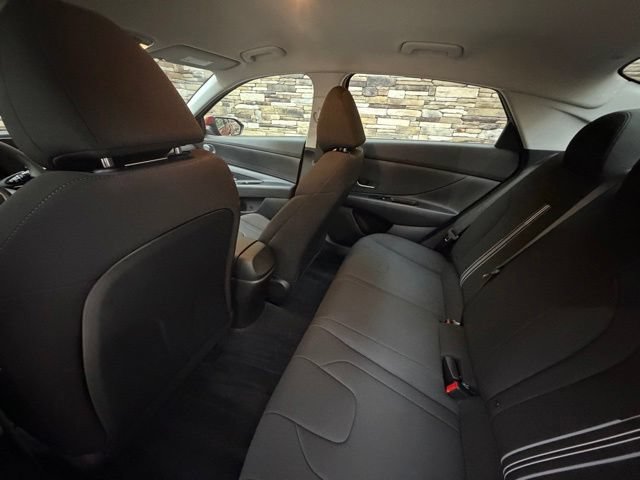 Used 2023 Hyundai Elantra SEL FWD image 23