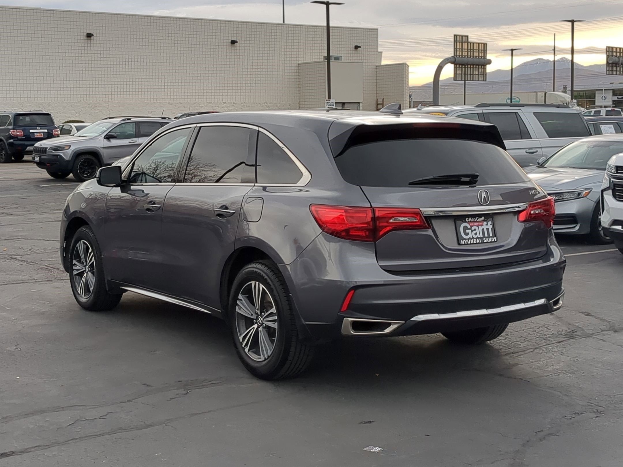 Used 2018 Acura MDX FWD image 8