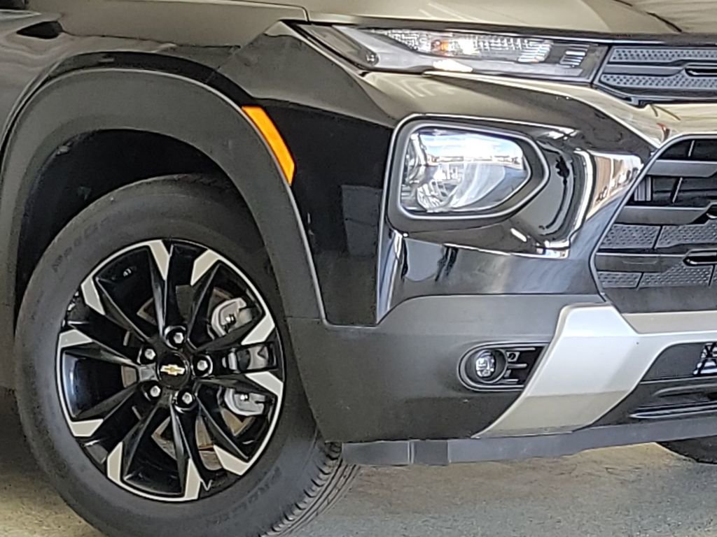 Certified 2023 Chevrolet TrailBlazer LT image 3