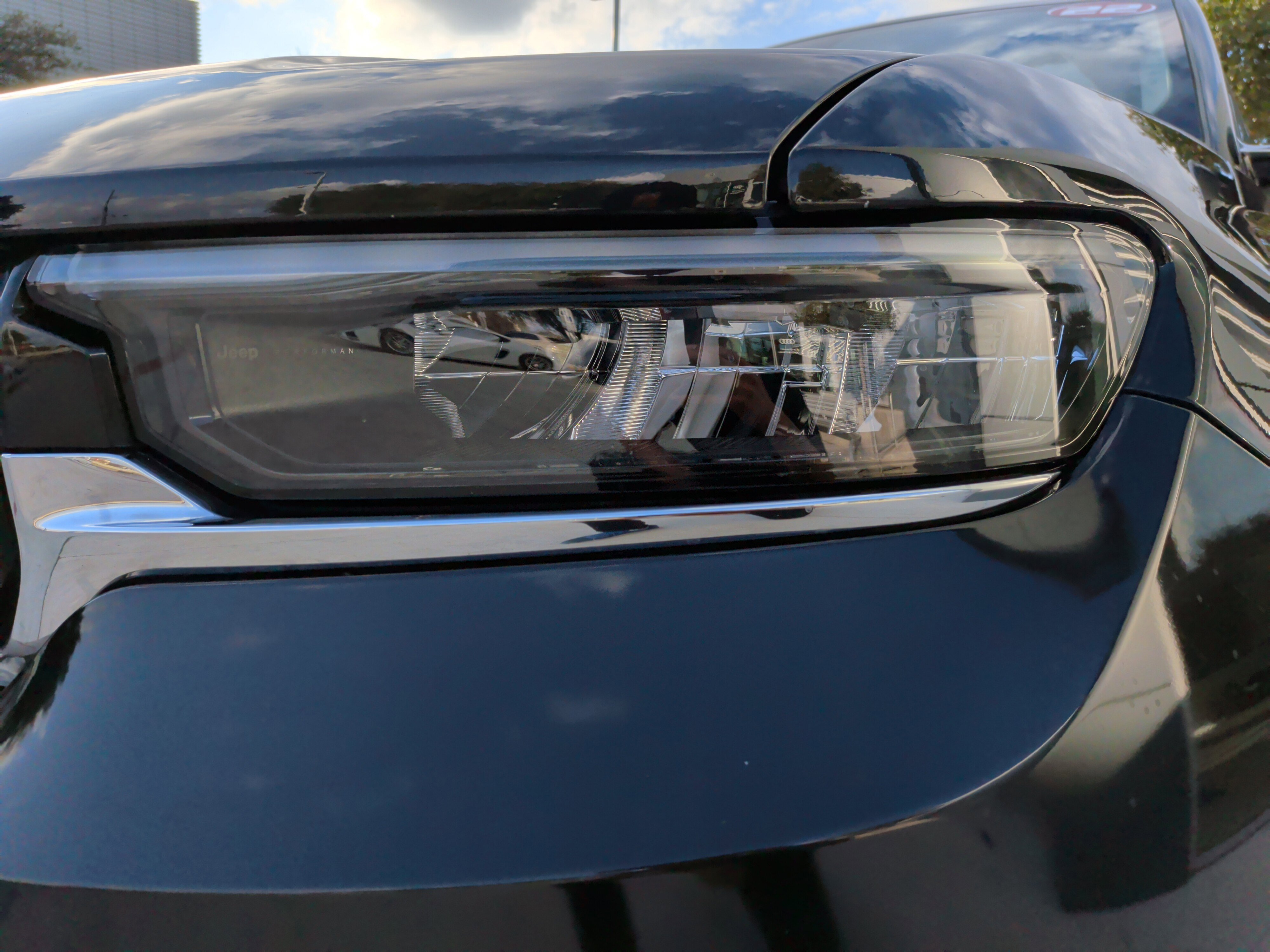 Used 2022 Jeep Grand Cherokee L Limited image 6