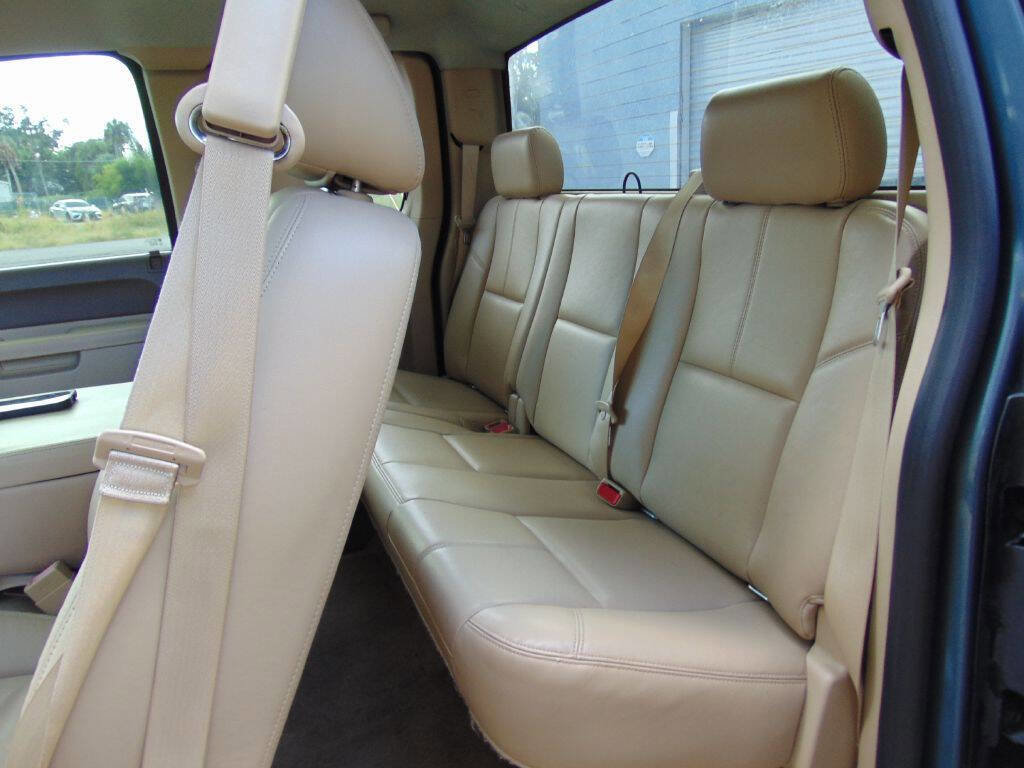 Used 2013 Chevrolet Silverado 2500 LT w/ Interior Plus Package image 25