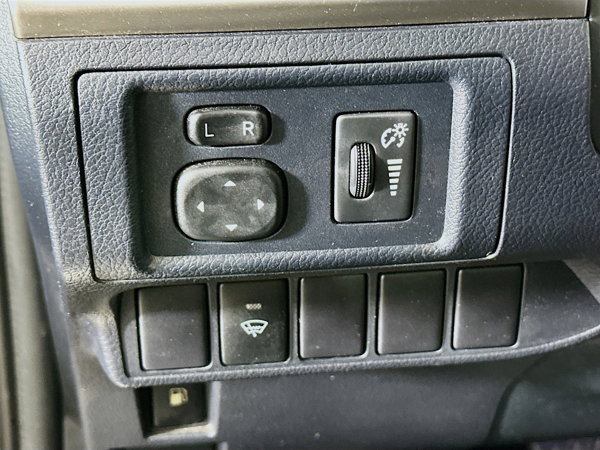 Used 2017 Lexus CT 200h w/ Seat Comfort Package image 16