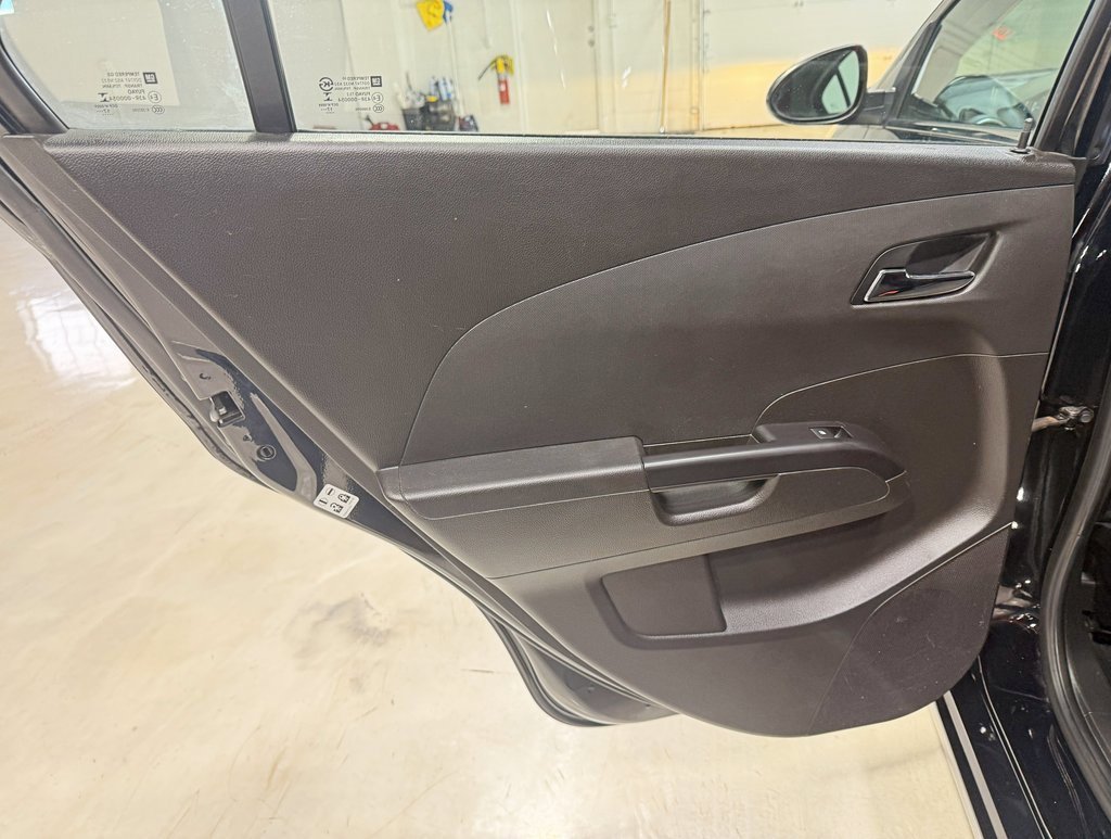 Used 2018 Chevrolet Sonic LT image 27