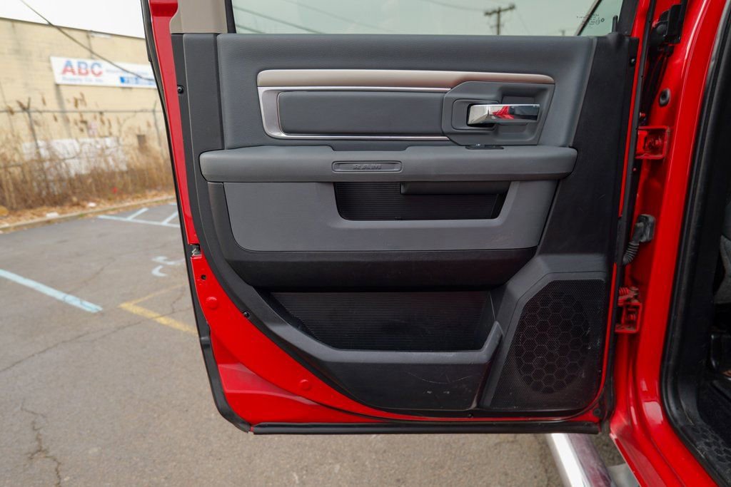 Used 2015 RAM 2500 SLT image 22