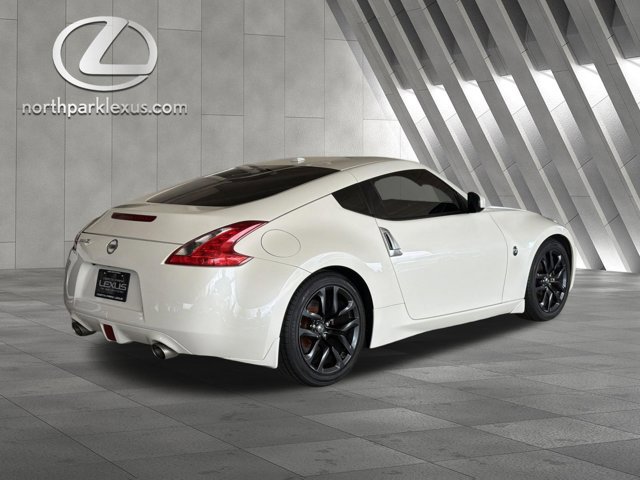 Used 2017 Nissan 370Z Touring RWD image 6