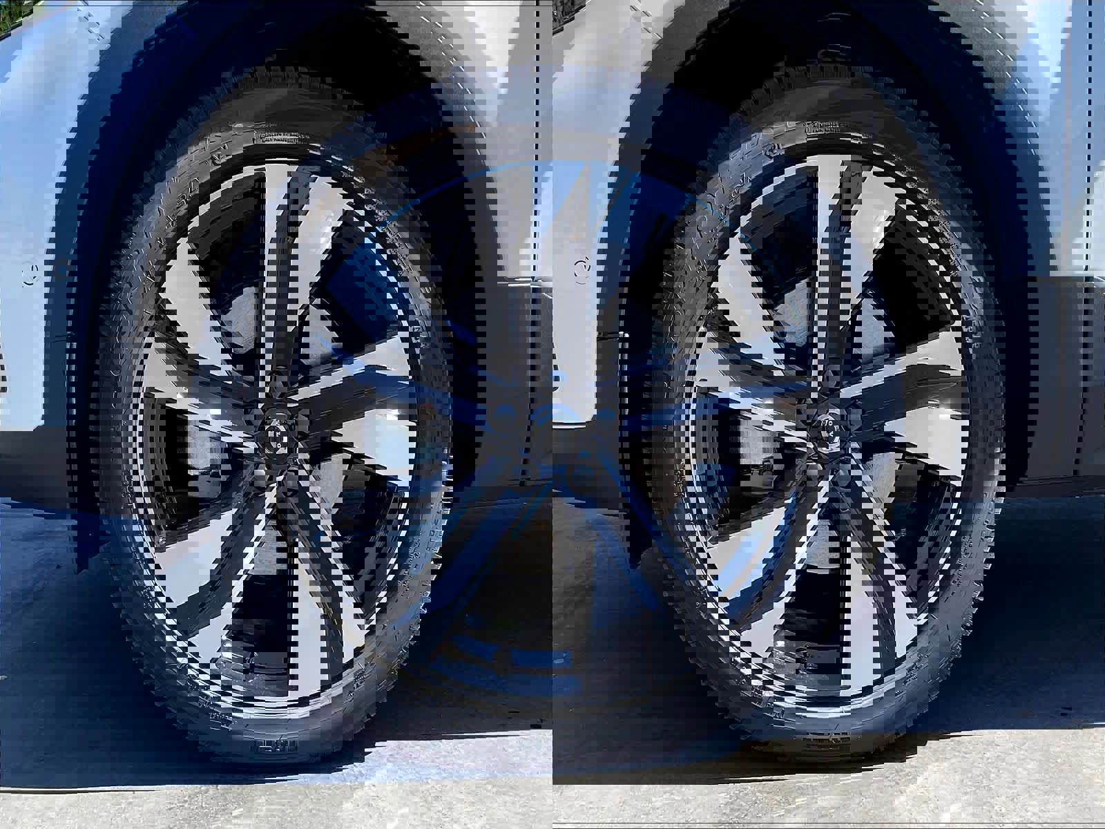 New 2026 Volvo XC40 B5 Ultra w/ Climate Package image 14