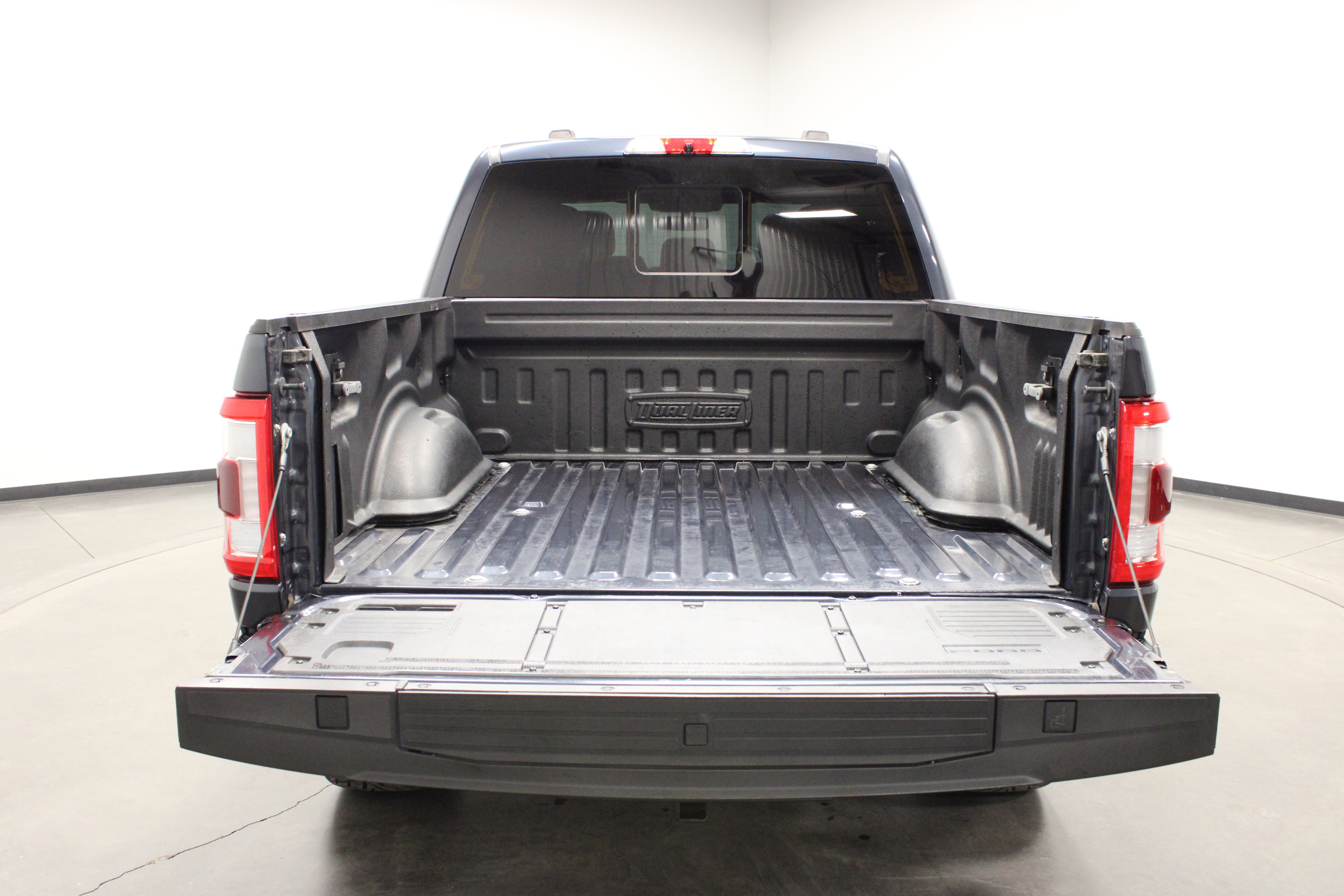 Used 2022 Ford F150 Platinum w/ Equipment Group 701A High image 17