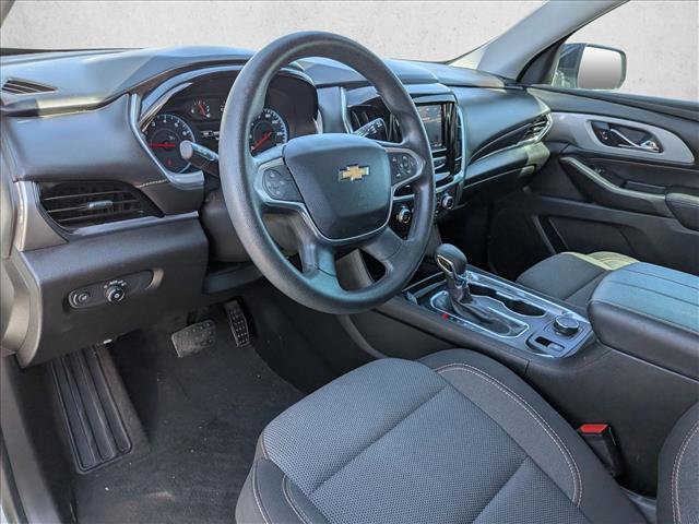 Used 2021 Chevrolet Traverse LS FWD image 9