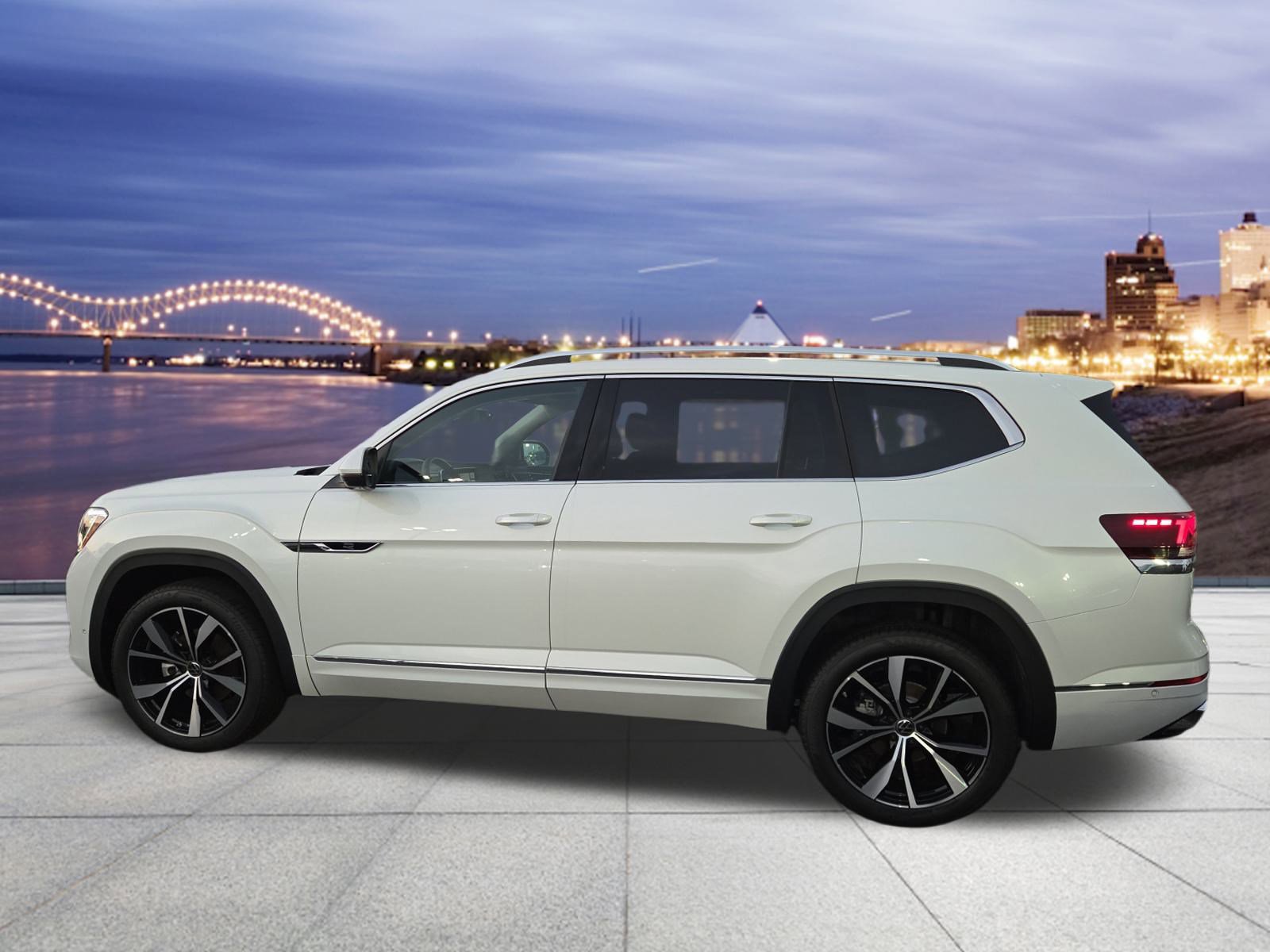 New 2026 Volkswagen Atlas SEL Premium R-Line image 3