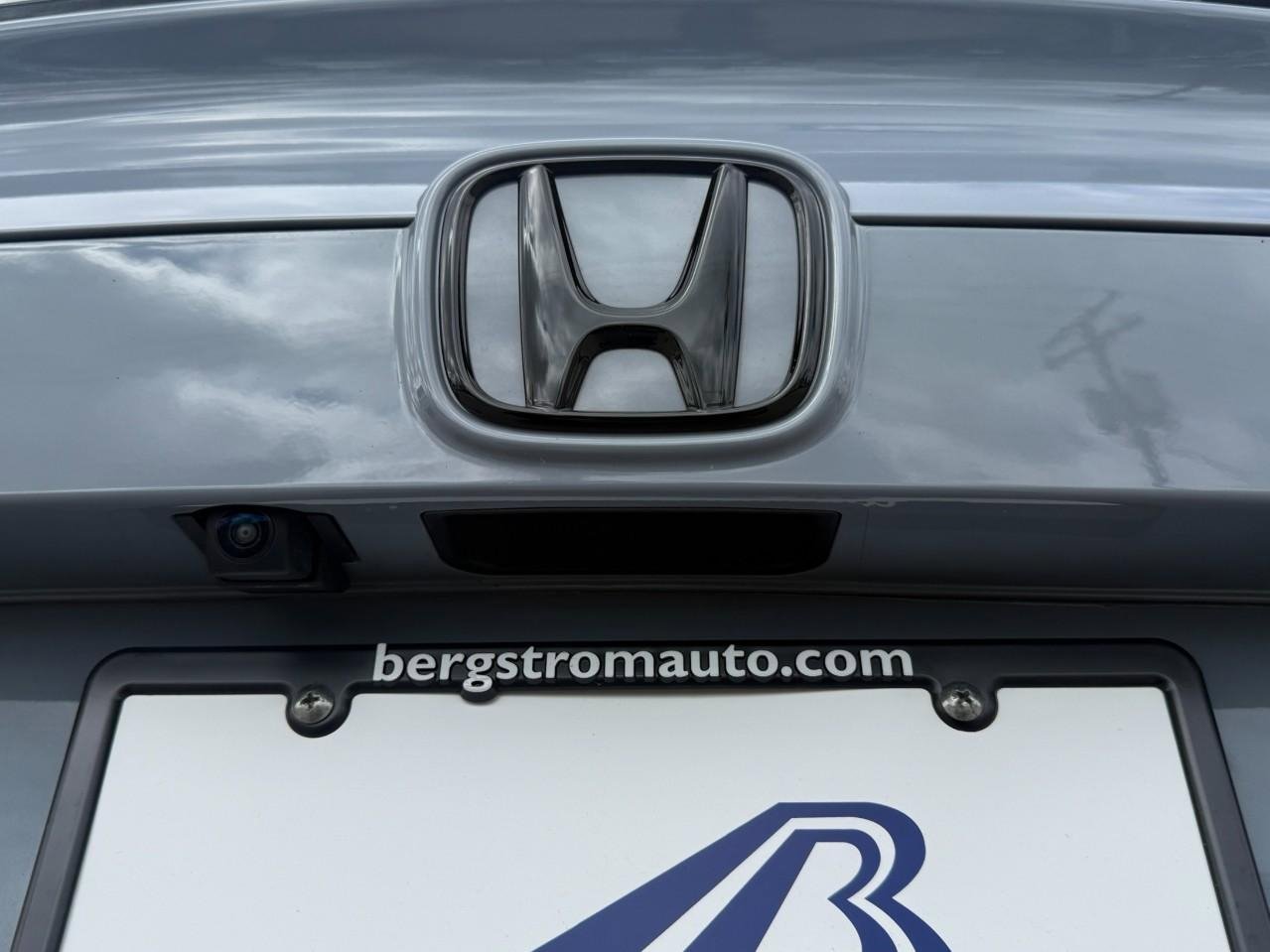 Used 2022 Honda Accord Sport image 11