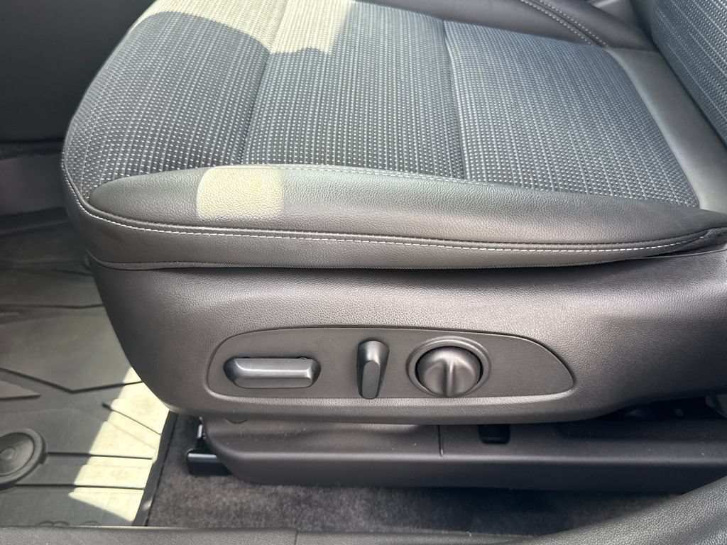 Certified 2024 Buick Envista Preferred w/ Convenience I Package FWD image 15