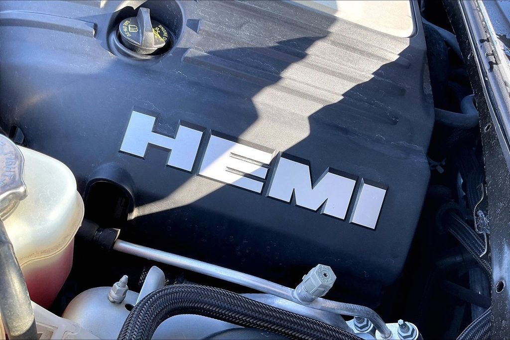 Used 2023 Dodge Challenger R/T w/ Plus Package image 33