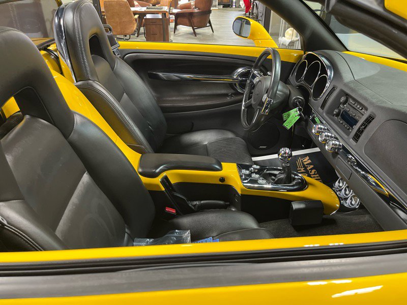 Used 2006 Chevrolet SSR w/ Preferred Equipment Group image 59