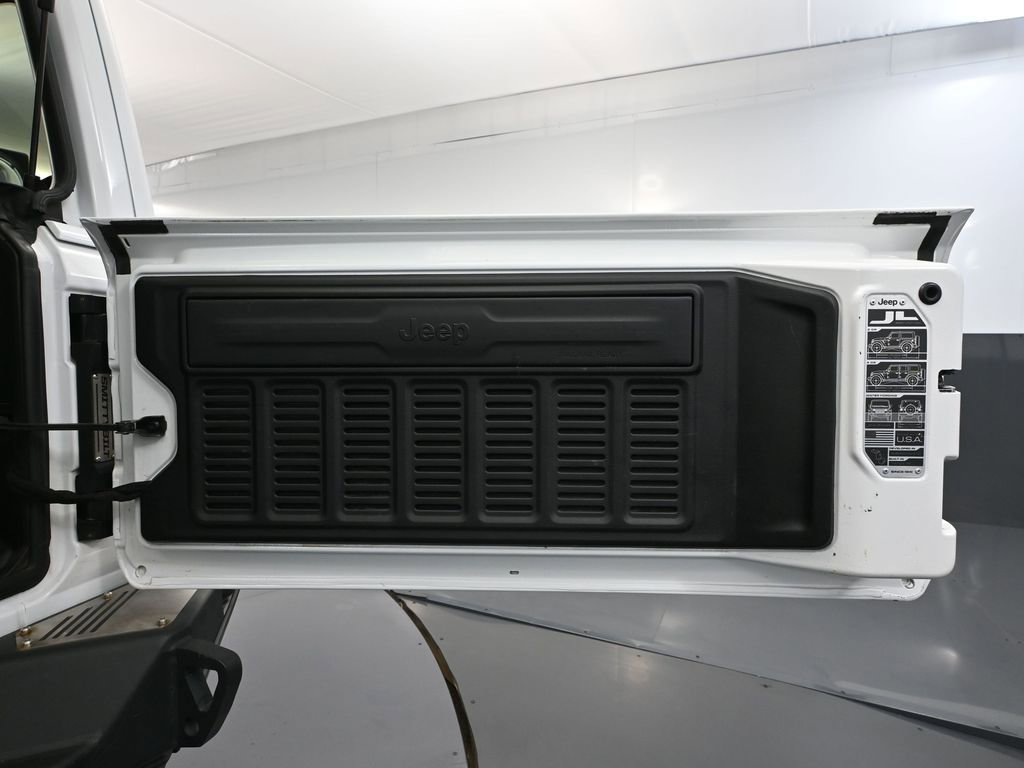 Used 2019 Jeep Wrangler Unlimited Rubicon image 40