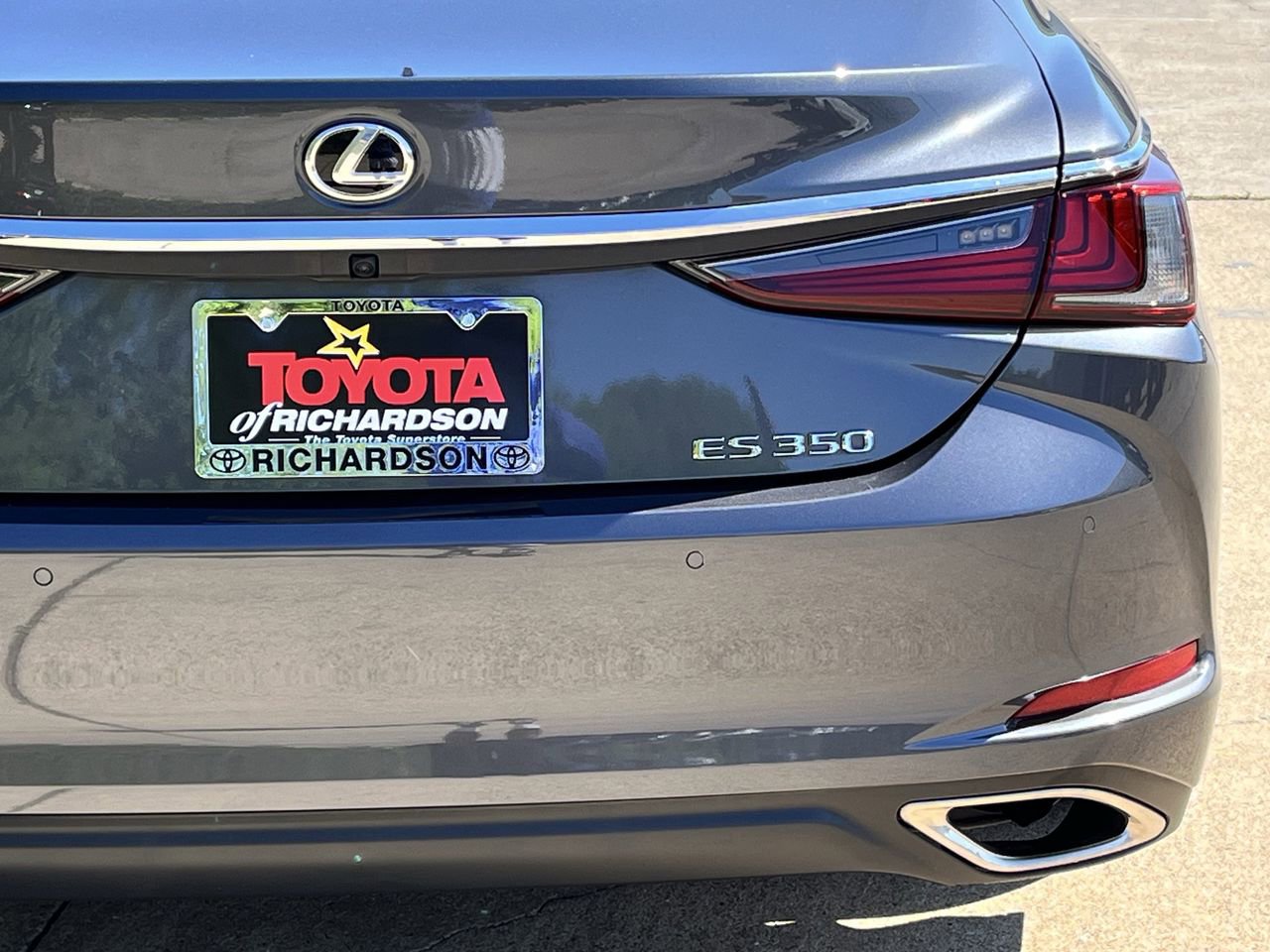 Used 2023 Lexus ES 350 w/ Premium Package FWD image 6