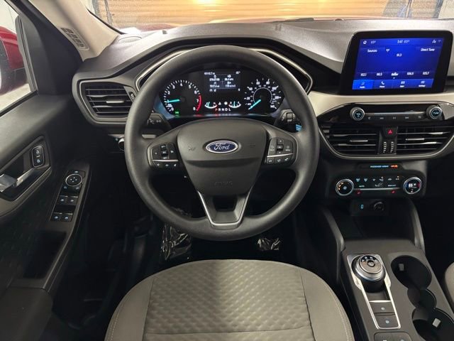 Used 2020 Ford Escape SE image 15