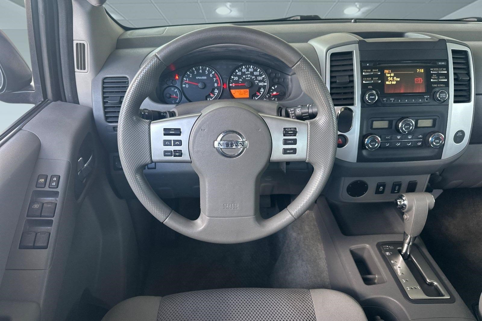 Used 2013 Nissan Frontier SV w/ SV Value Truck Pkg RWD image 29