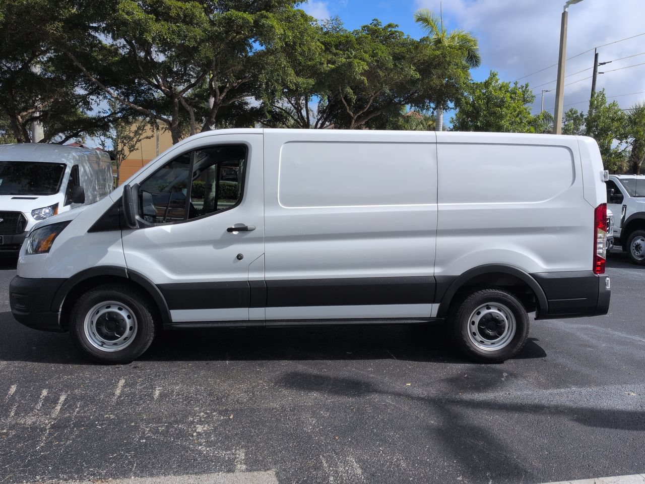 Used 2024 Ford Transit 150 Low Roof RWD image 7