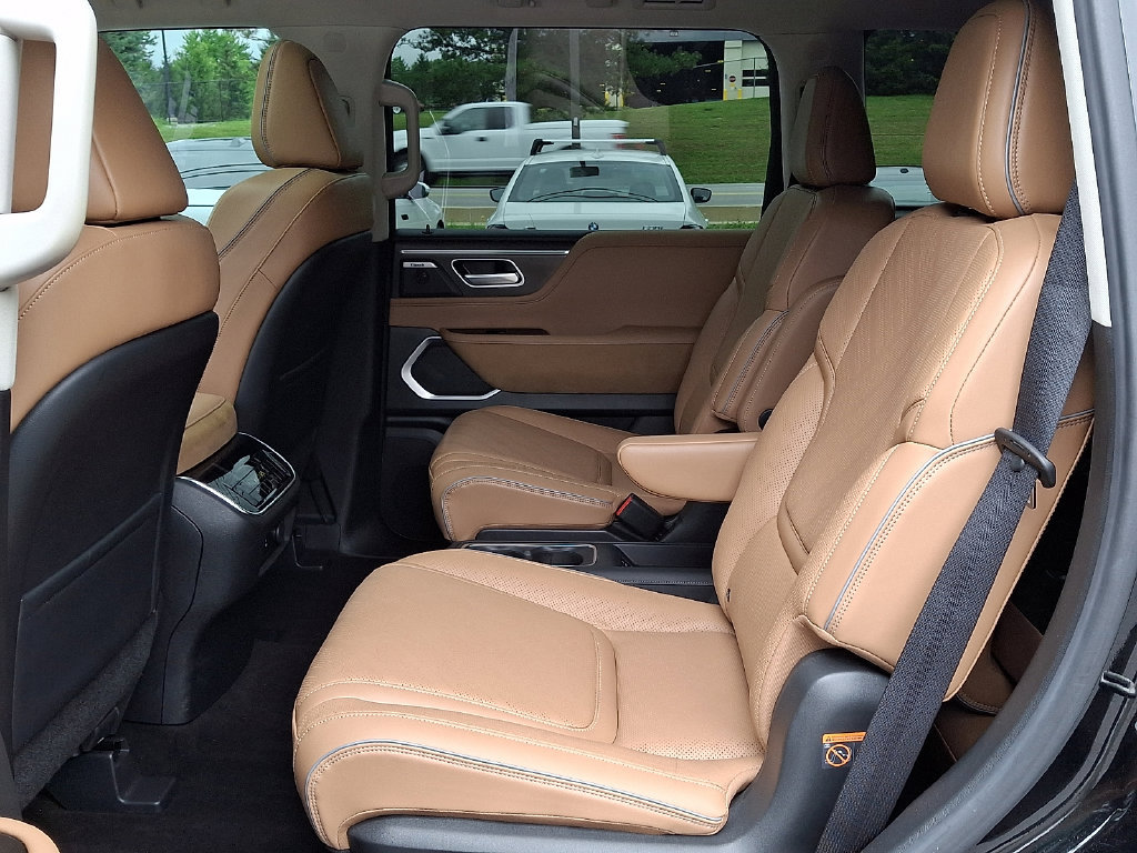 Used 2025 INFINITI QX80 Luxe AWD/4WD image 10