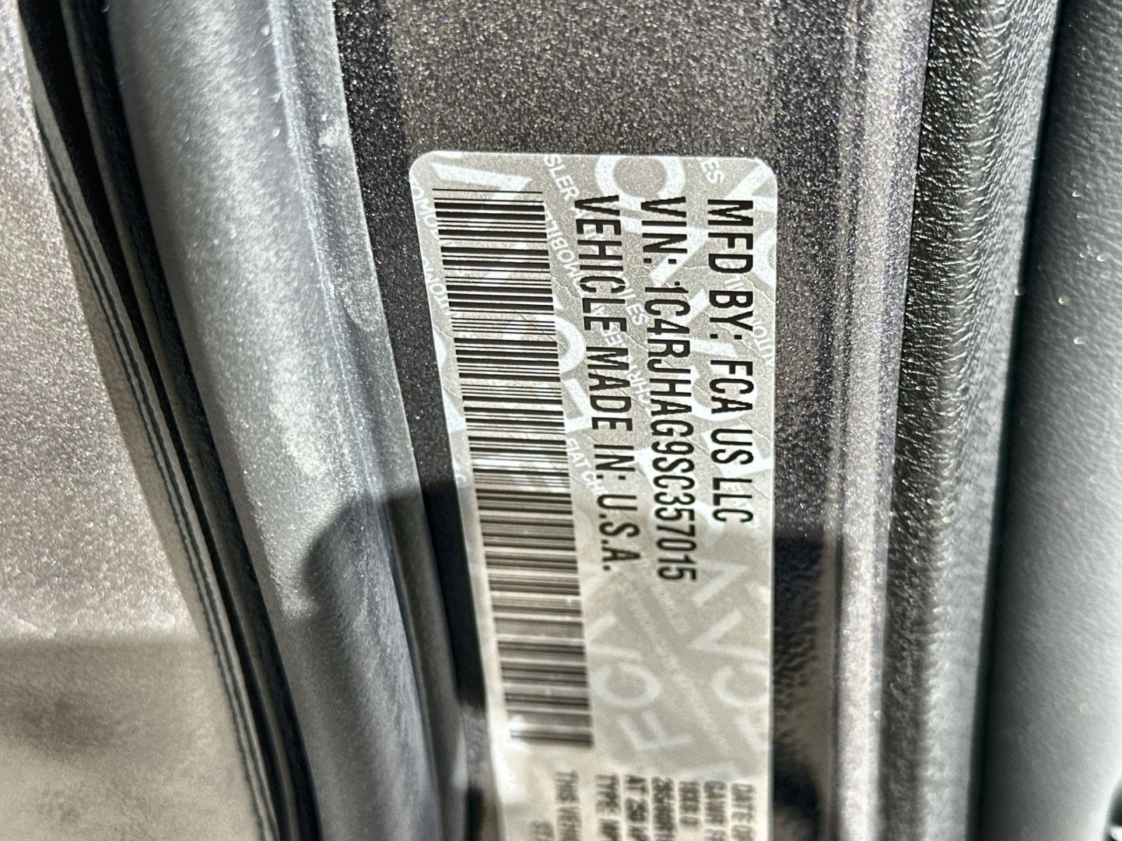 New 2025 Jeep Grand Cherokee Laredo X w/ Luxury Tech Group I image 28