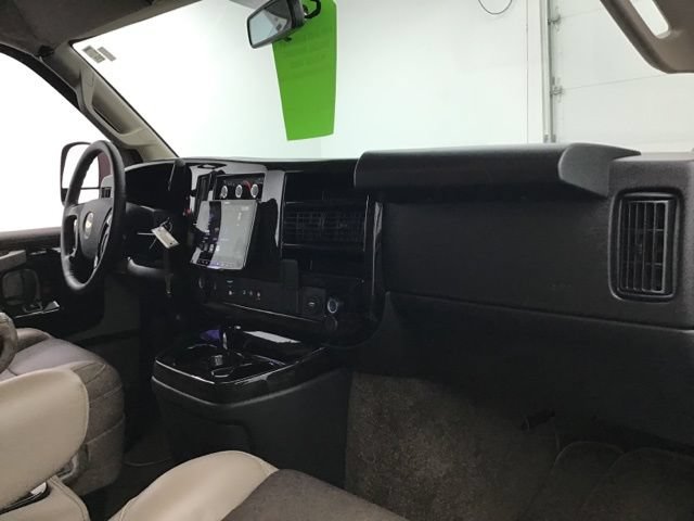 Used 2023 Chevrolet Express 2500 RWD image 41