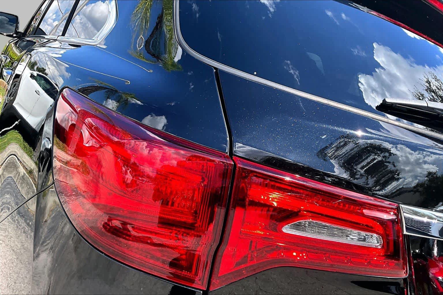 Used 2020 Acura MDX SH-AWD image 28