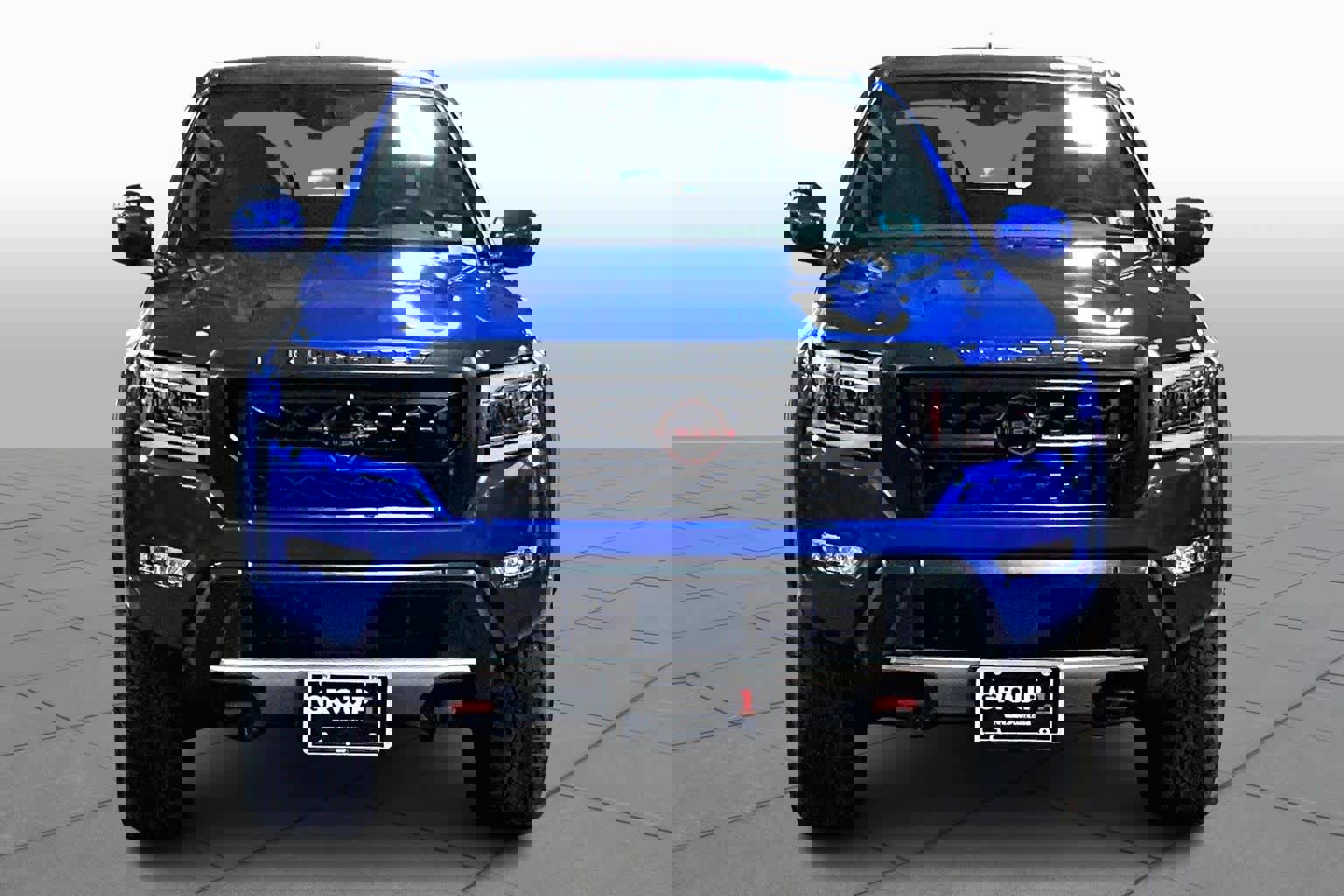 Used 2024 Nissan Frontier PRO-4X w/ Pro Convenience Package image 3