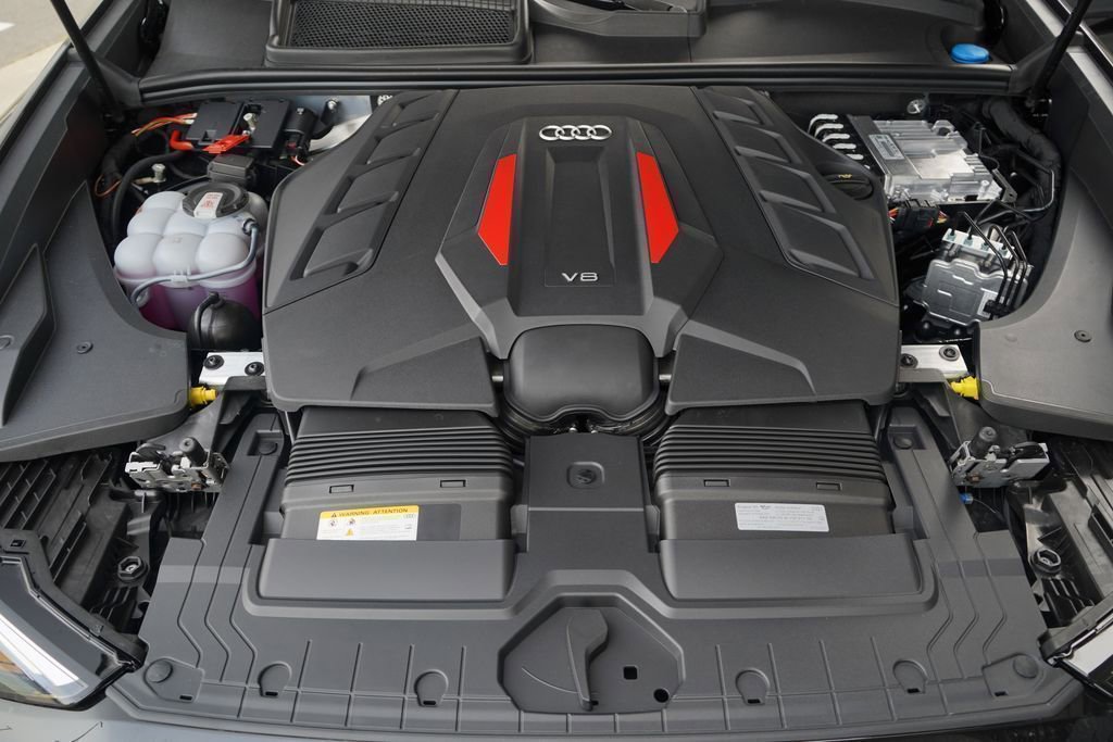 New 2026 Audi SQ8 Prestige image 12