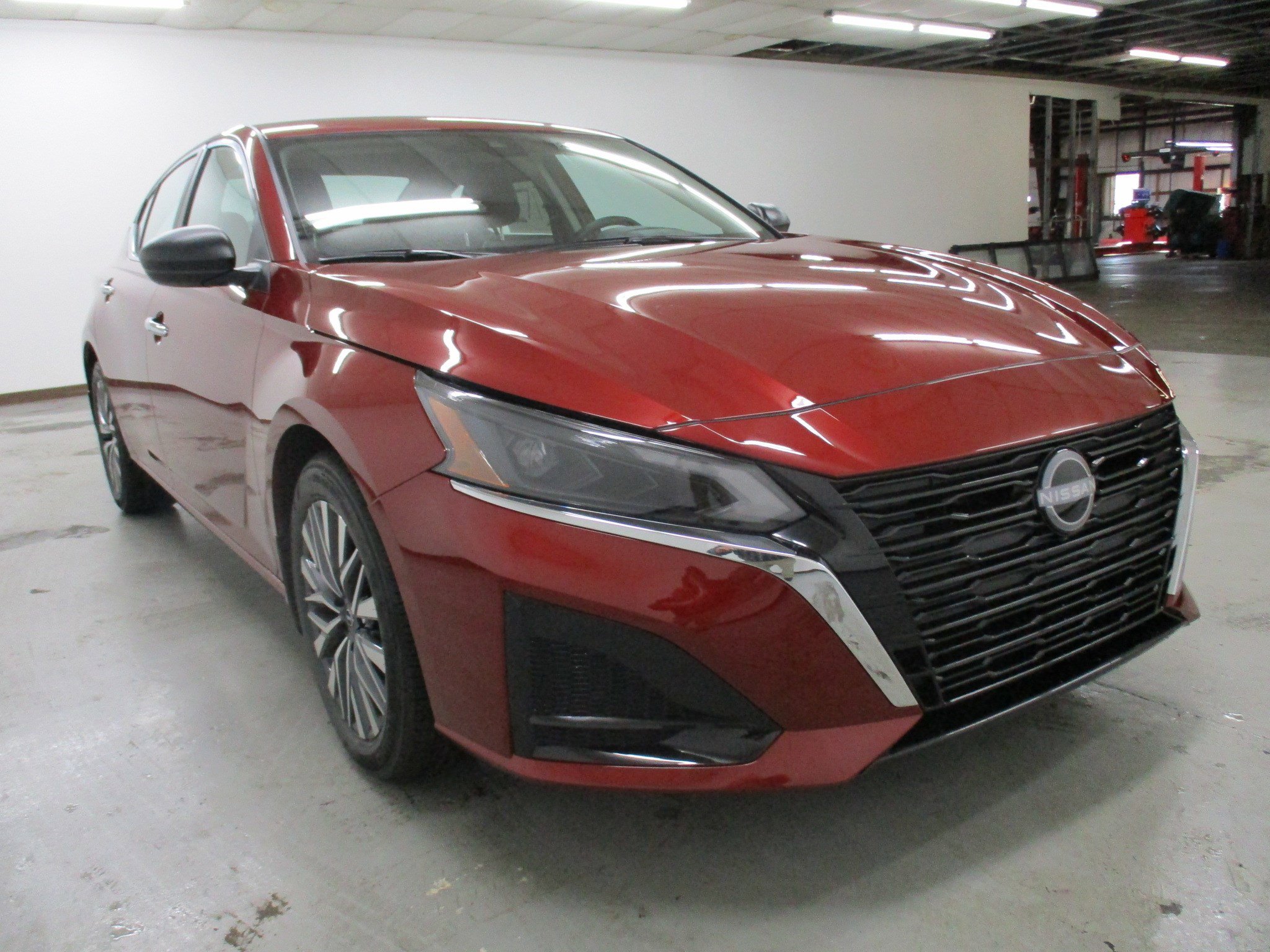 New 2025 Nissan Altima 2.5 SV image 3