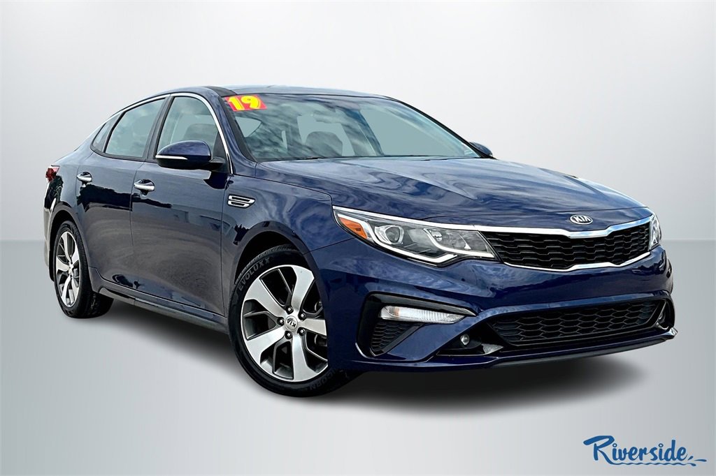 Used 2019 Kia Optima S w/ S Panoramic Sunroof Package