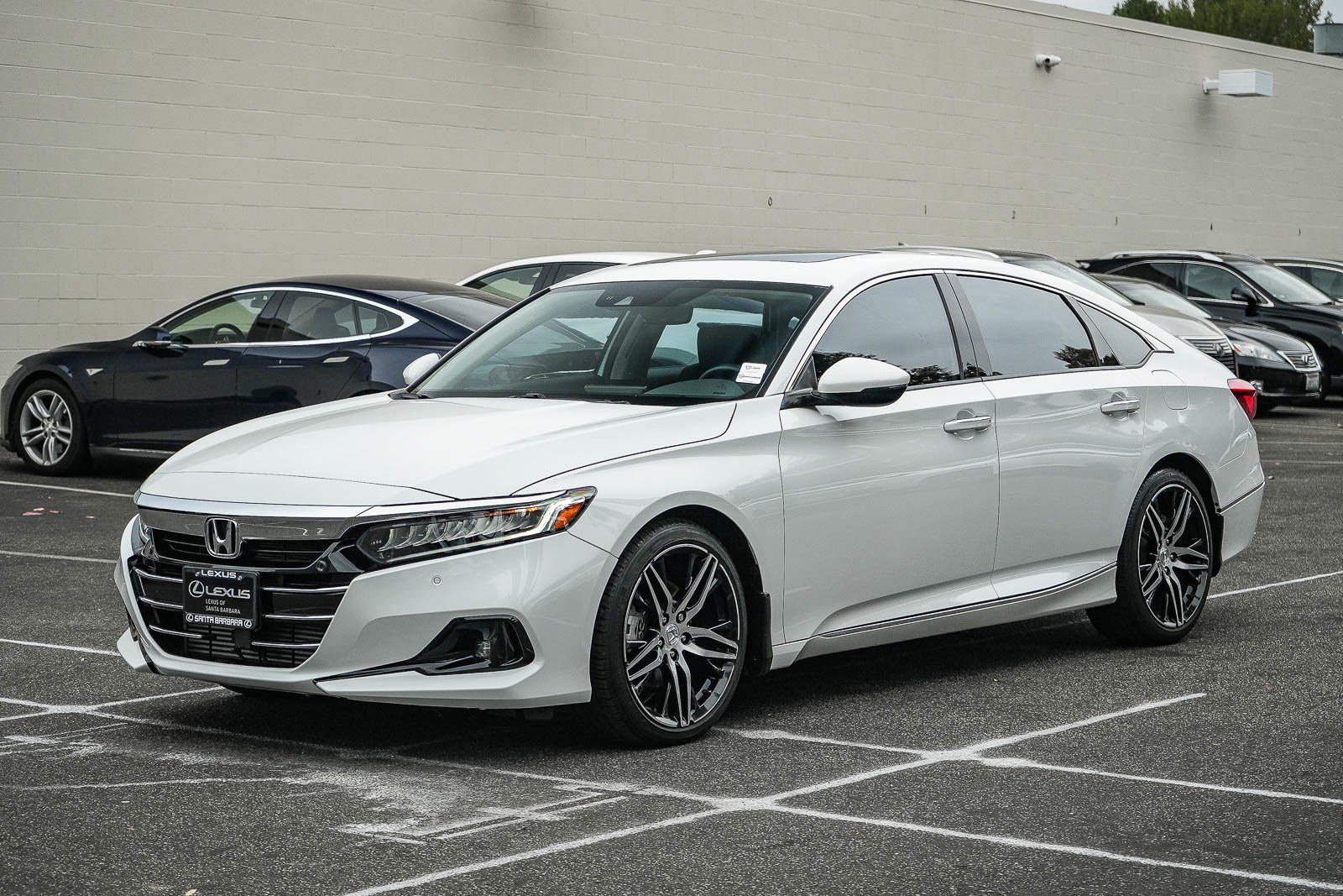 Used 2022 Honda Accord Touring image 3