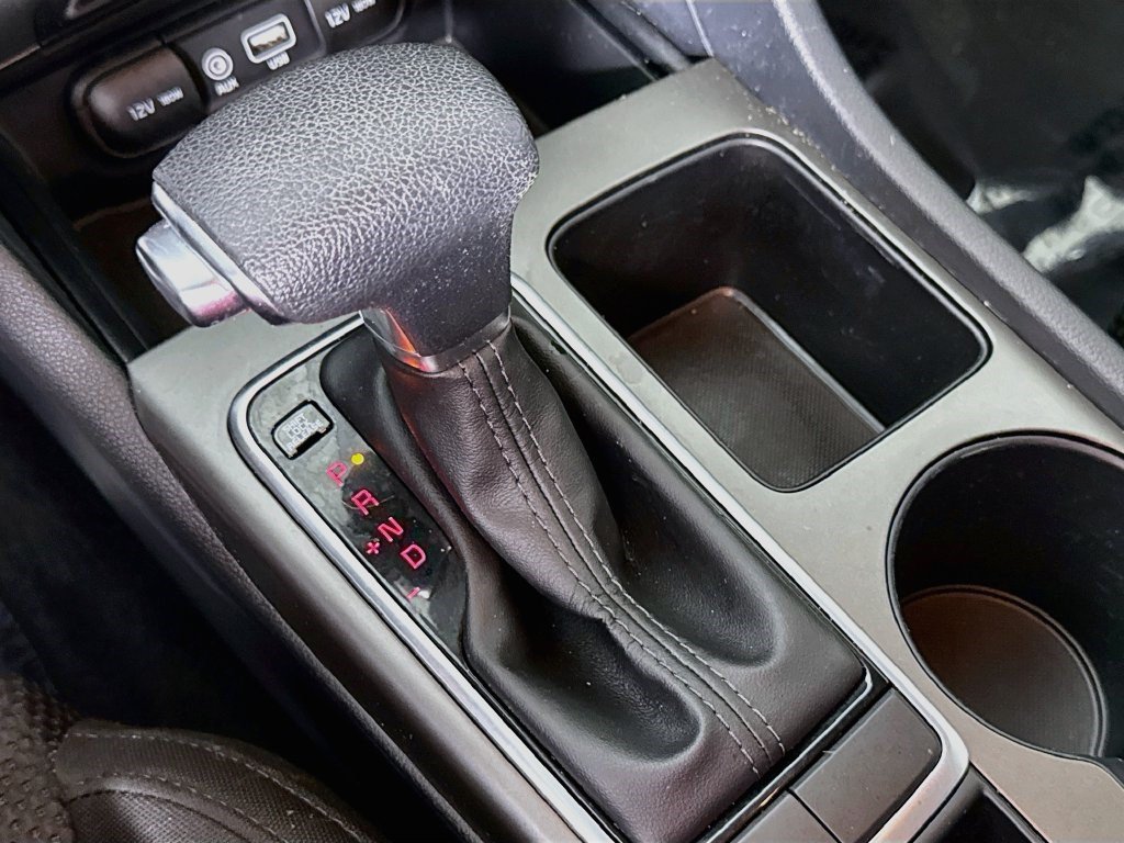Used 2020 Kia Optima LX FWD image 19