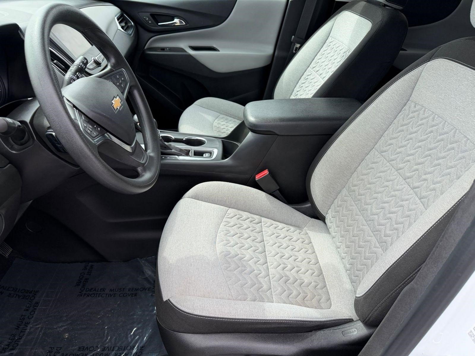 Used 2022 Chevrolet Equinox LS w/ LS Convenience Package image 5