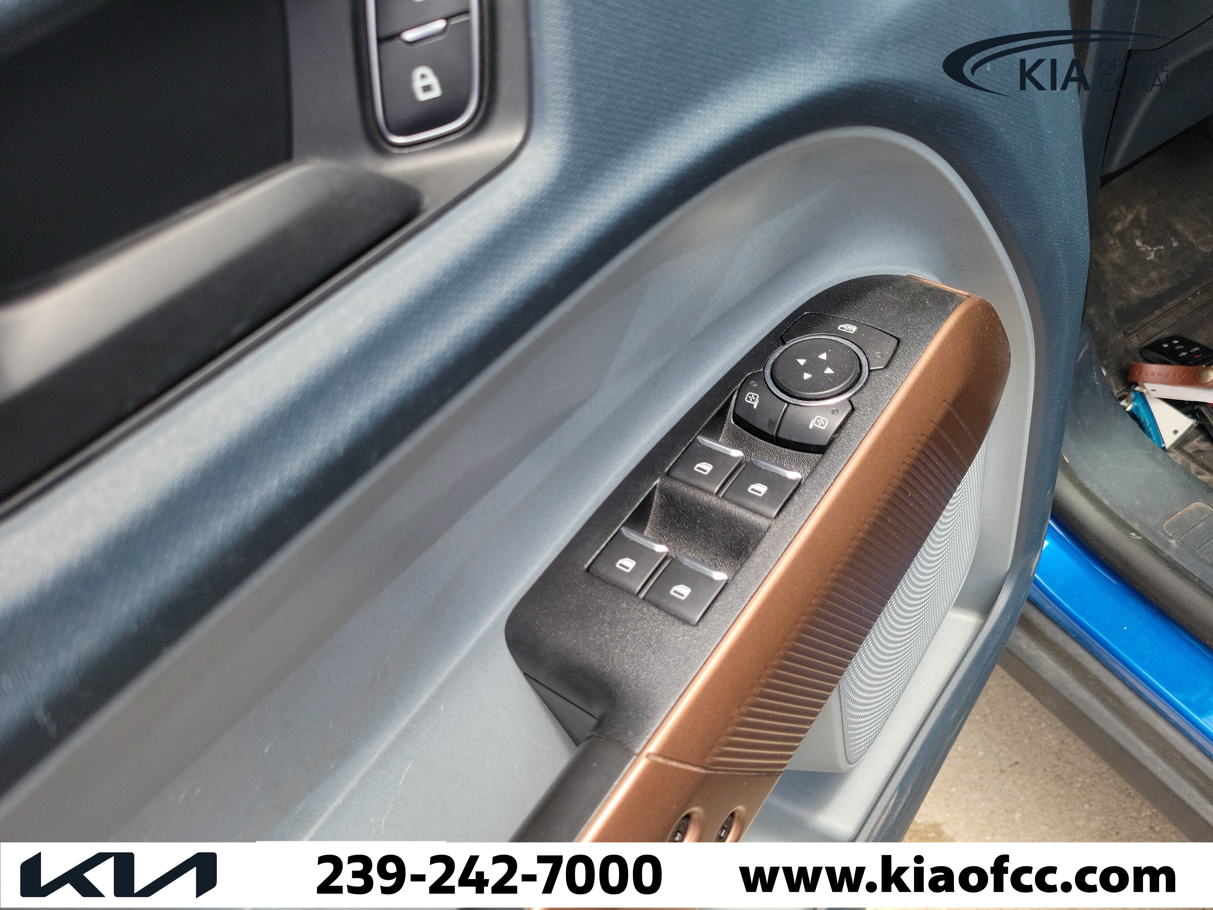 Used 2022 Ford Maverick Lariat w/ Lariat Luxury Package AWD/4WD image 25
