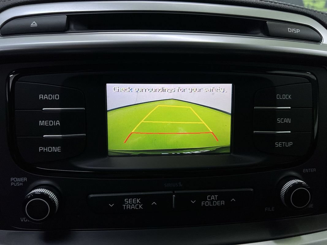 Used 2016 Kia Sorento FWD image 17
