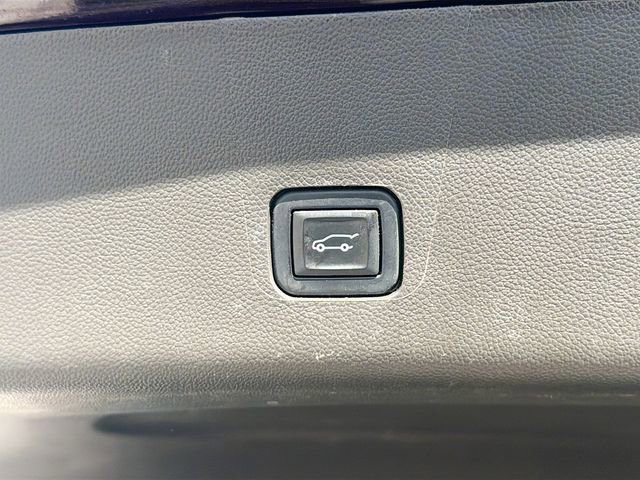 Used 2021 Chevrolet Traverse Premier image 13