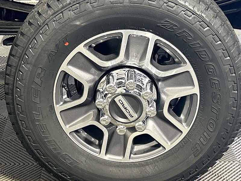 New 2025 Ford F350 XLT w/ FX4 Off-Road Package AWD/4WD image 26