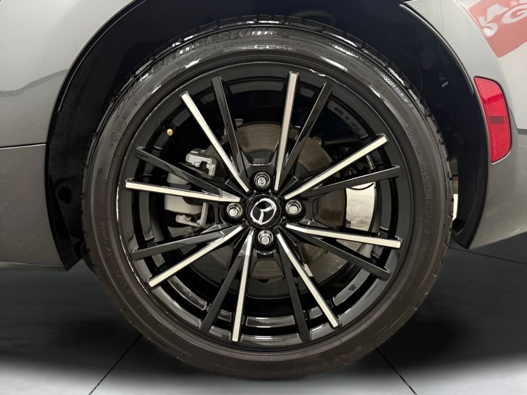 Used 2025 MAZDA MX-5 Miata RF Grand Touring RWD image 24