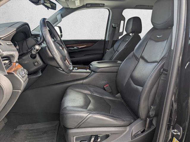 Used 2018 Cadillac Escalade Premium Luxury AWD/4WD image 14
