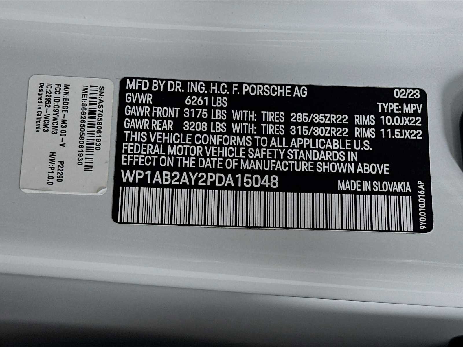 Certified 2023 Porsche Cayenne S Platinum w/ Premium Package Plus image 33