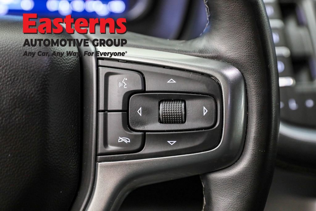Used 2024 Chevrolet Suburban Premier RWD image 16