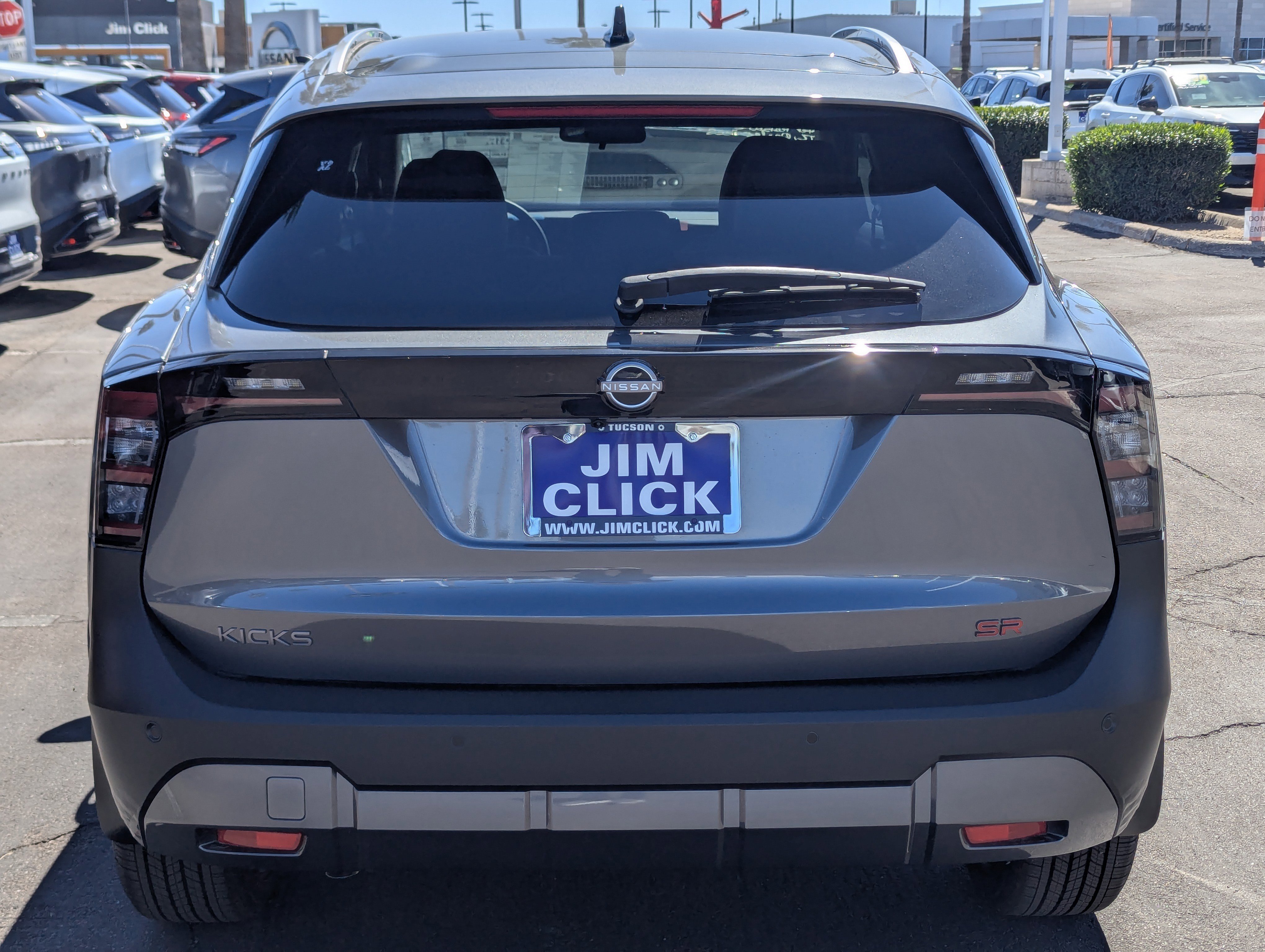 New 2026 Nissan Kicks SR image 3