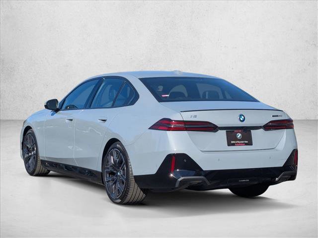 New 2026 BMW i5 eDrive40 image 8