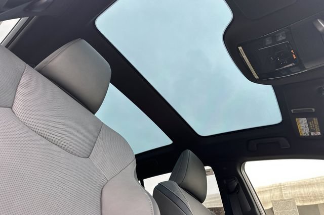 New 2026 Lexus RZ 450e AWD w/ Cold Area Package image 15